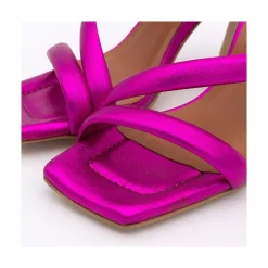 ANGEL ALARCON Cameron - Sandalias Metalizadas De Piel Con Tiras Anchas Acolchadas Outlet