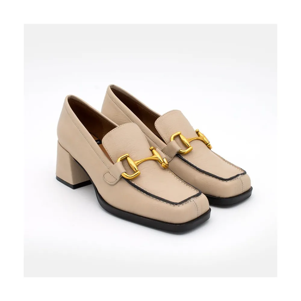 ANGEL ALARCON Kiski - Mocasin De Piel Con Tacon Ancho Y Adorno Metalico Sale