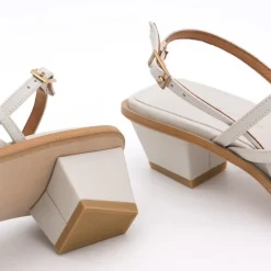 ANGEL ALARCON Rowland - Sandalia De Dedo Con Tacon Geometrico