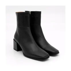 ANGEL ALARCON Twain - Botin Comodo De Piel Con Costuras Y Tacon Medio Clearance